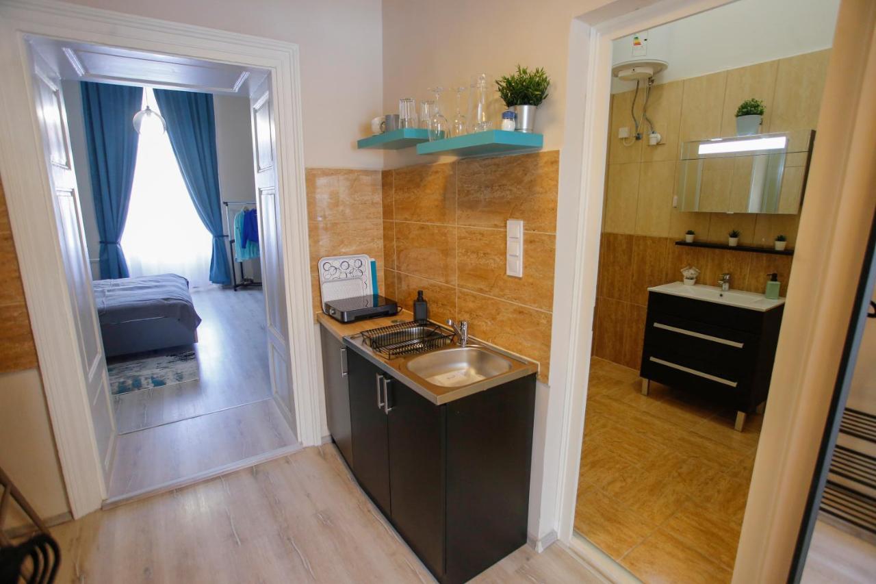 Urania Apartmanhaz Eger Ngoại thất bức ảnh