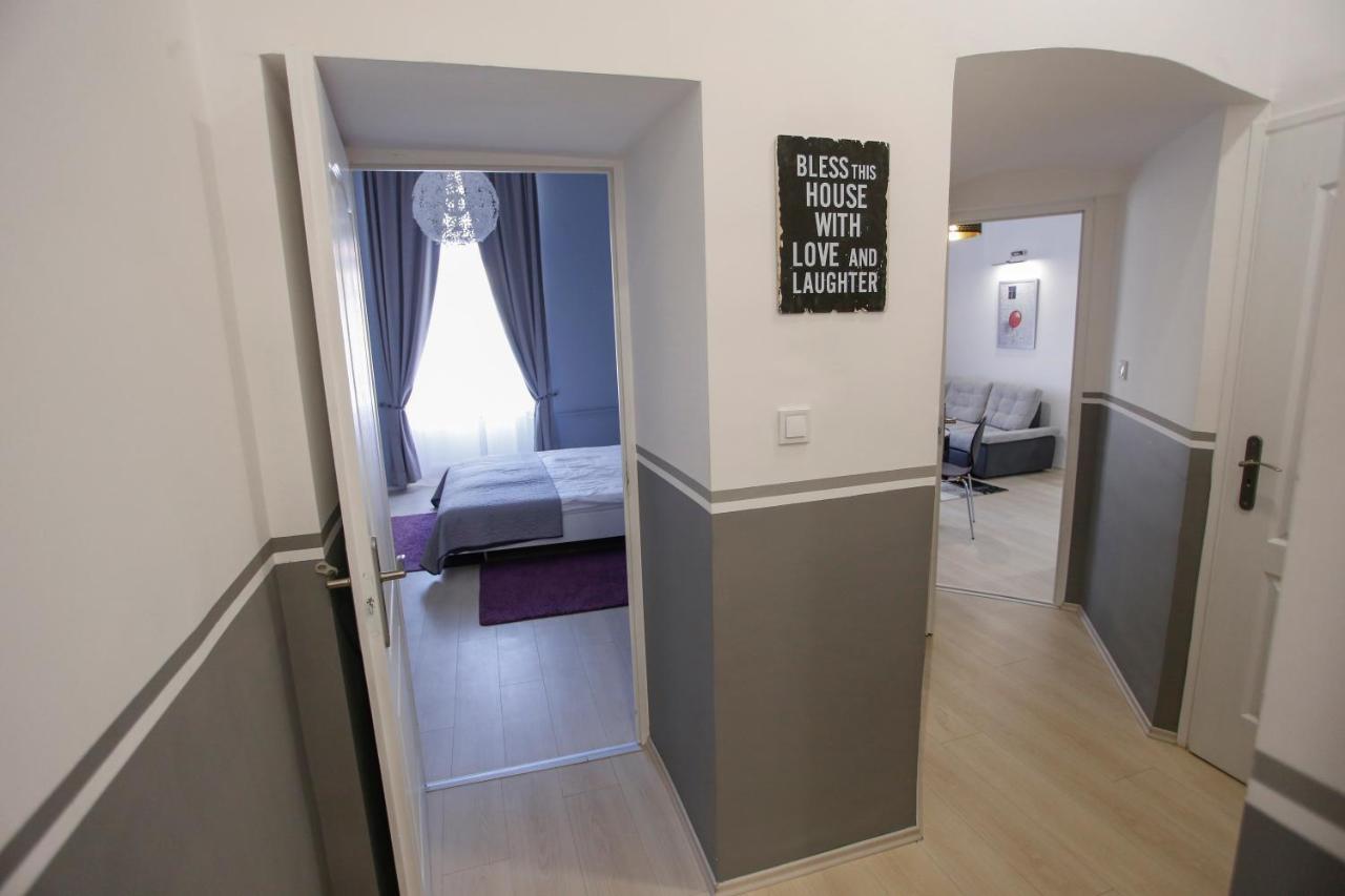 Urania Apartmanhaz Eger Ngoại thất bức ảnh