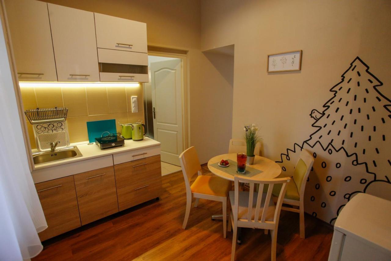 Urania Apartmanhaz Eger Ngoại thất bức ảnh