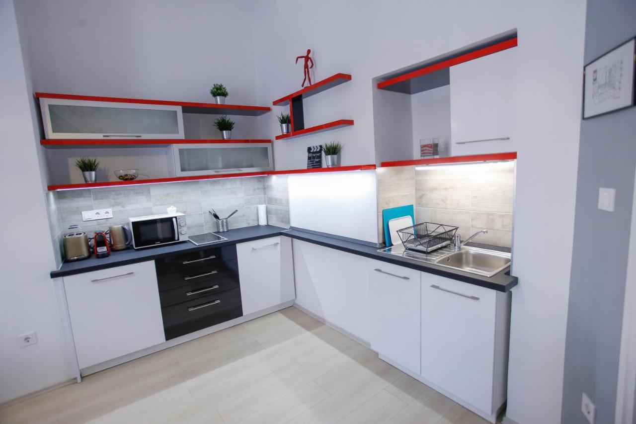 Urania Apartmanhaz Eger Ngoại thất bức ảnh